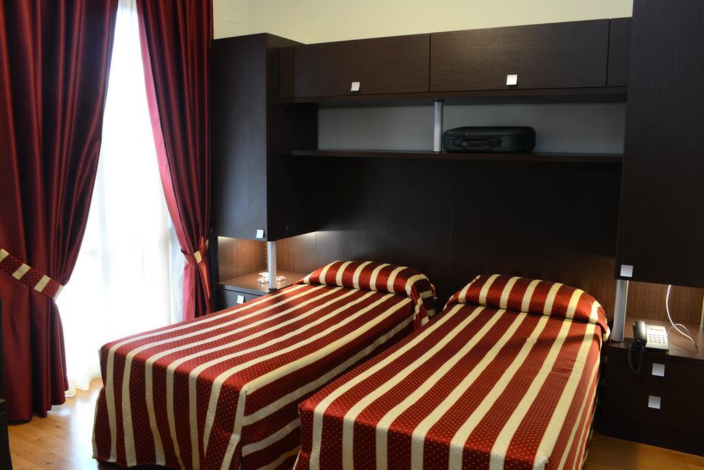 Hotel Iacone Chieti Esterno foto