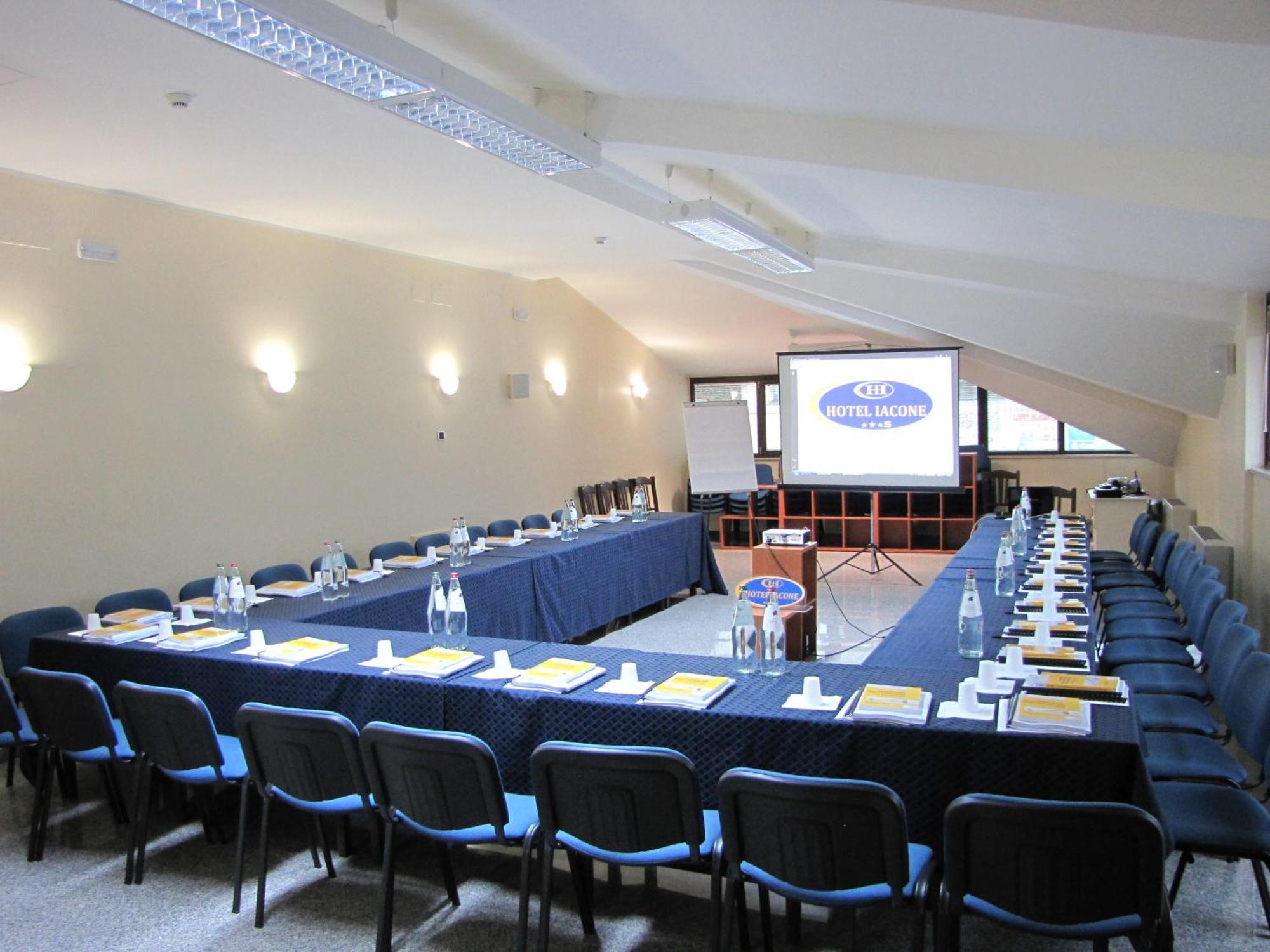 Hotel Iacone Chieti Esterno foto